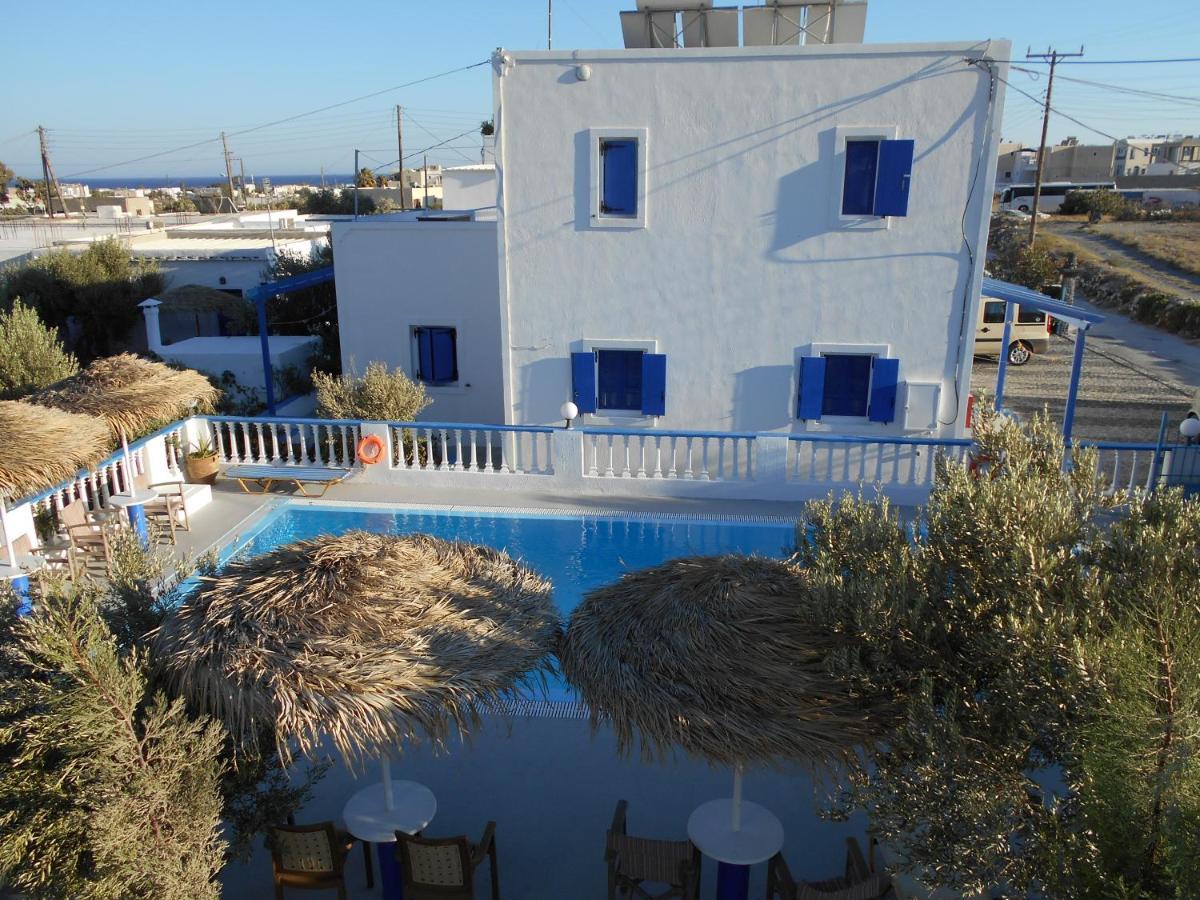Studios Apartments Kapetanios Perissa  Bagian luar foto