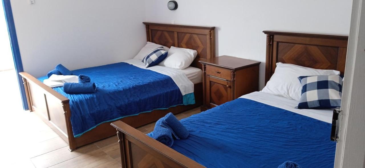 Studios Apartments Kapetanios Perissa  Bagian luar foto