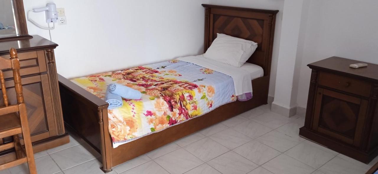 Studios Apartments Kapetanios Perissa  Bagian luar foto
