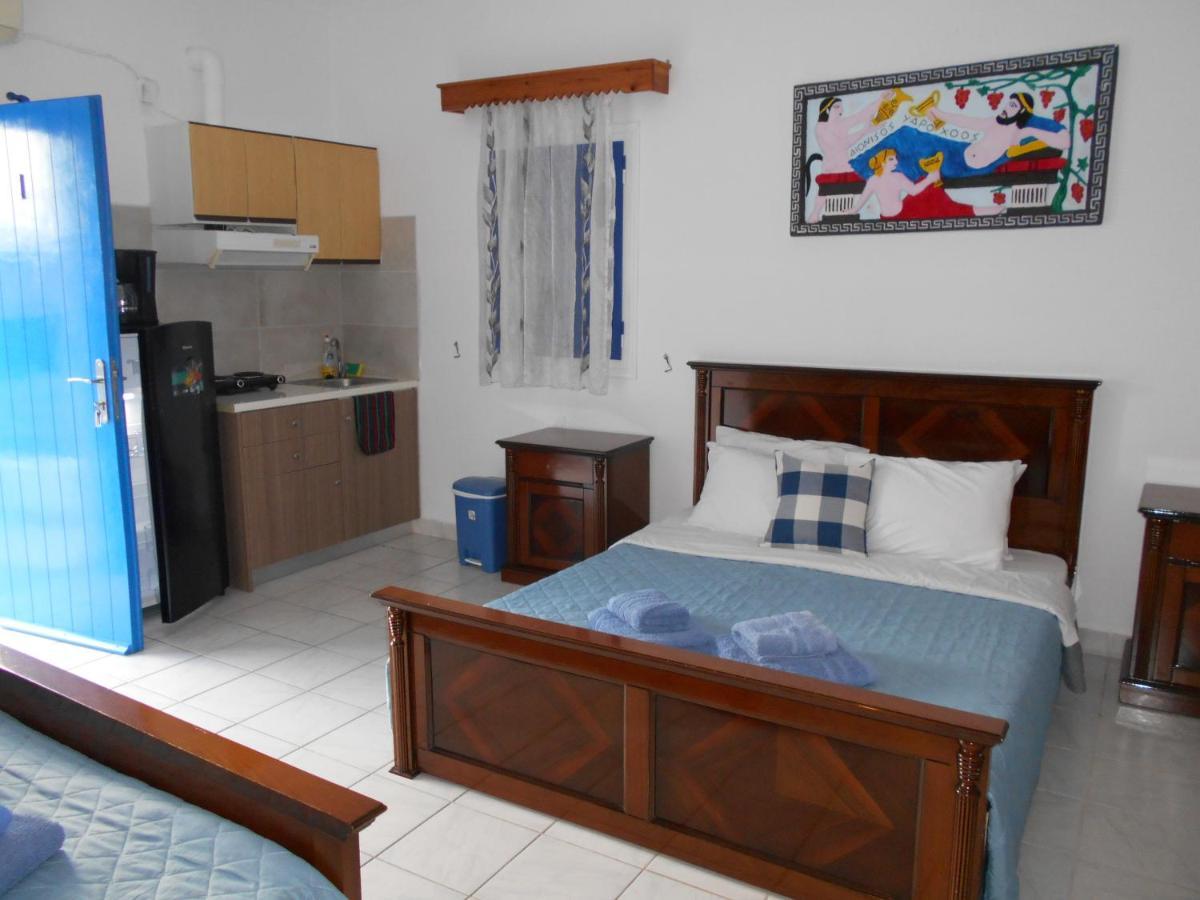 Studios Apartments Kapetanios Perissa  Bagian luar foto