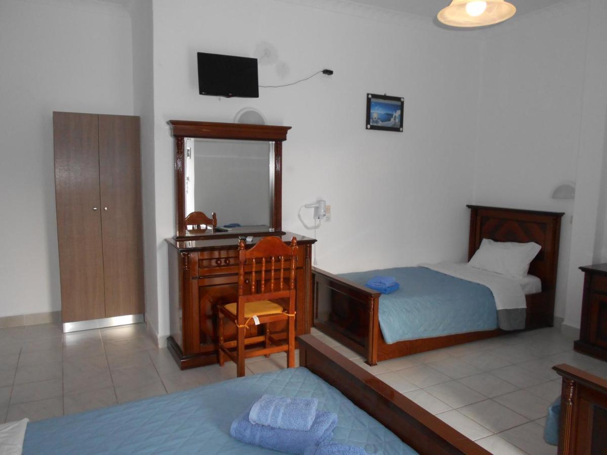 Studios Apartments Kapetanios Perissa  Bagian luar foto