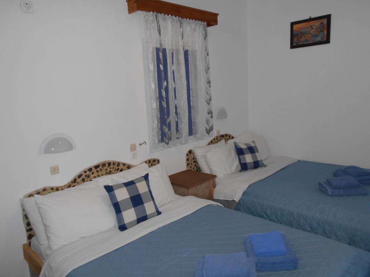 Studios Apartments Kapetanios Perissa  Bagian luar foto