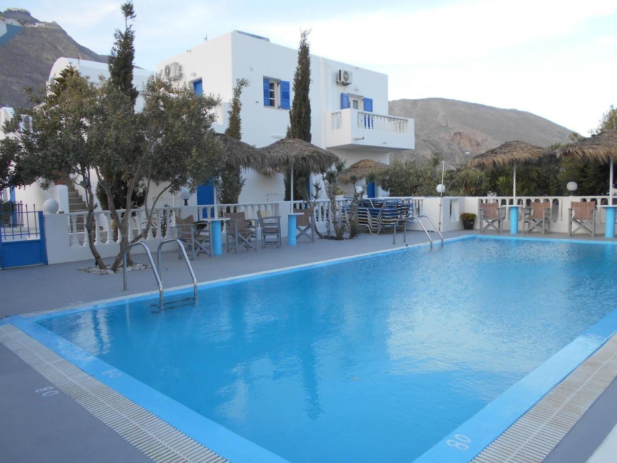 Studios Apartments Kapetanios Perissa  Bagian luar foto