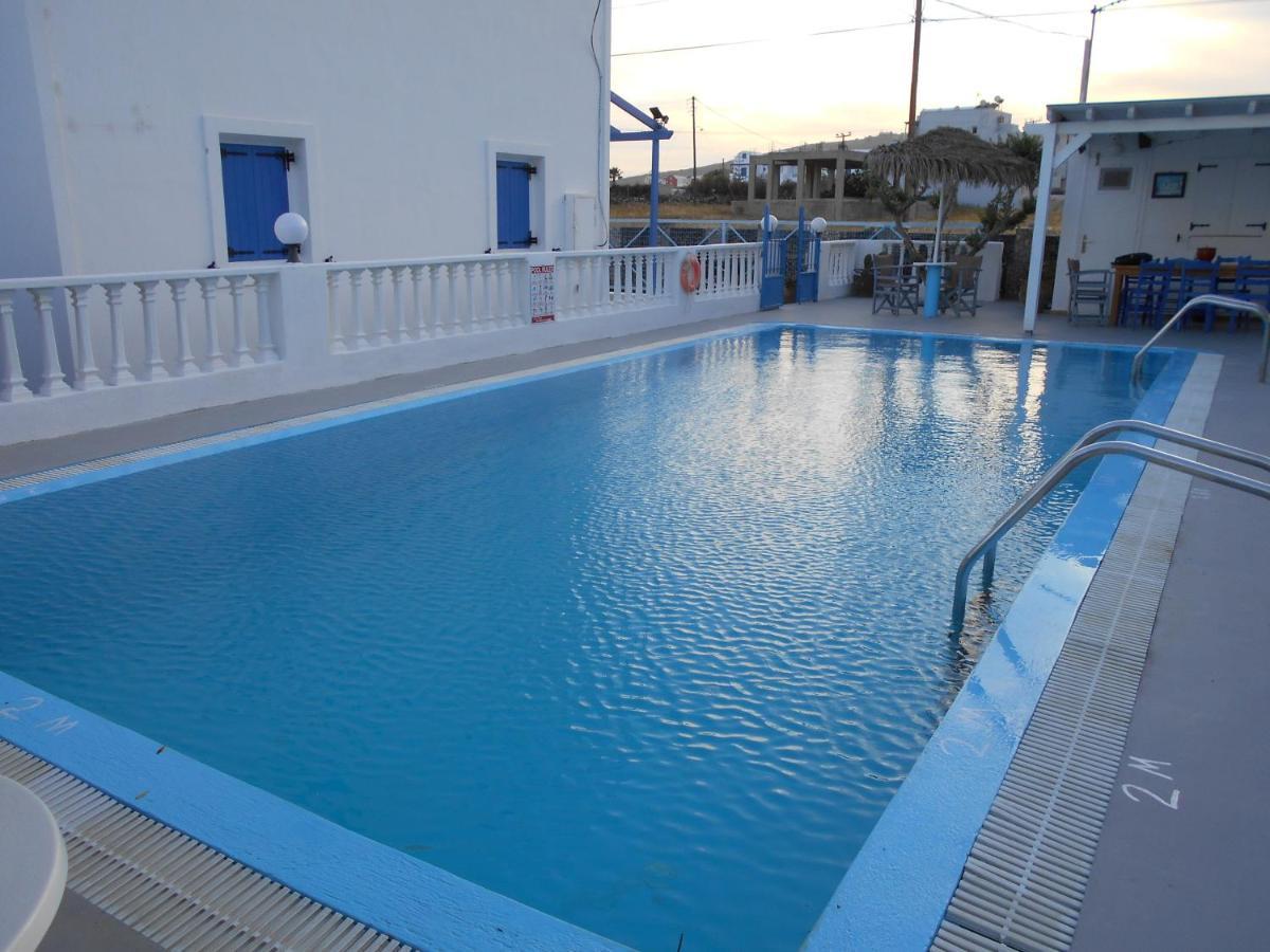 Studios Apartments Kapetanios Perissa  Bagian luar foto